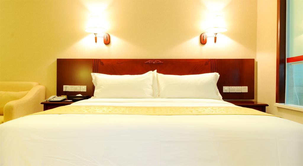 Vienna Hotel Shouti Pékin  Extérieur photo