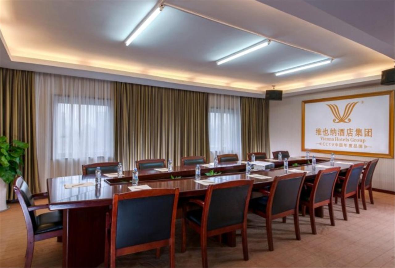 Vienna Hotel Shouti Pékin  Extérieur photo
