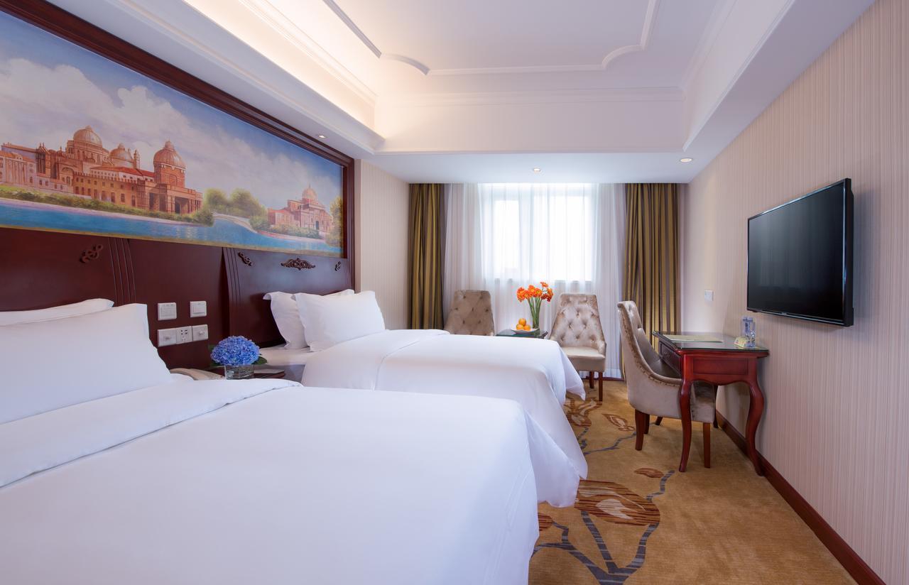 Vienna Hotel Shouti Pékin  Extérieur photo