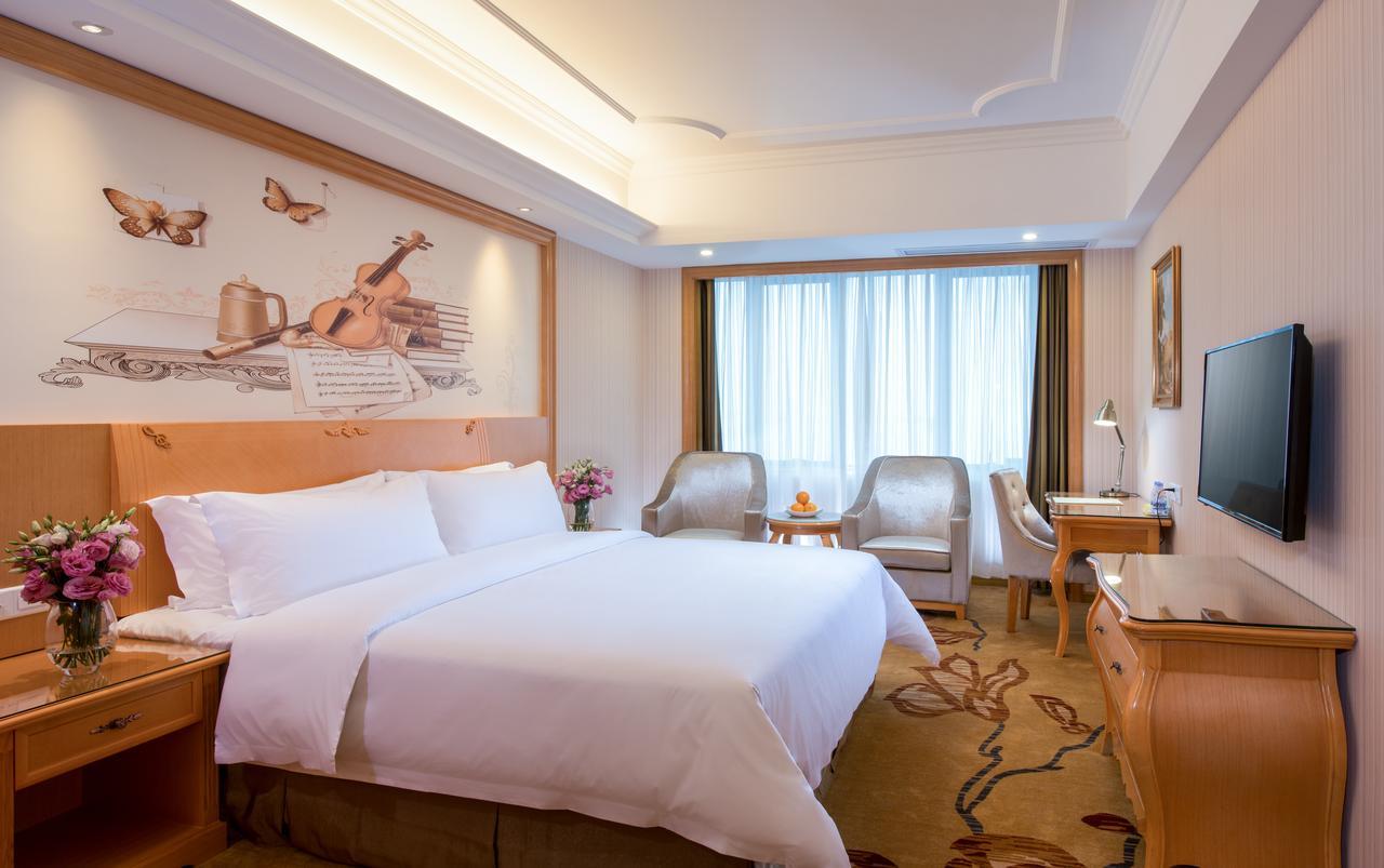 Vienna Hotel Shouti Pékin  Extérieur photo
